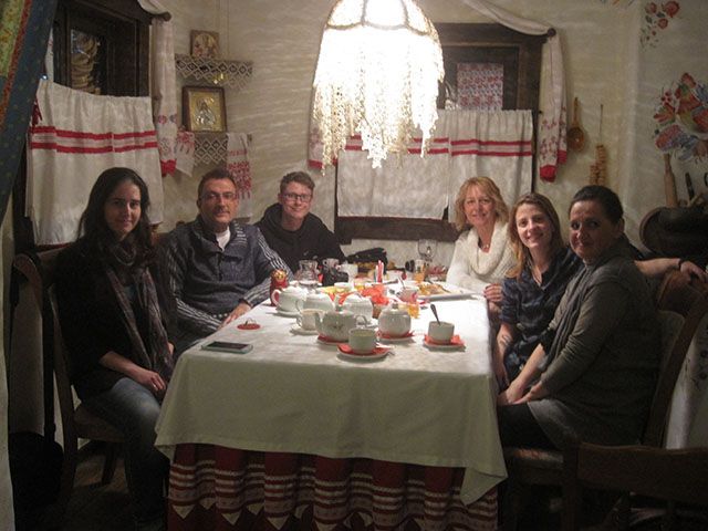 Встреча испанской семьи с биологическими родителями на Урале в г.Екатеринбург